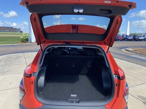 Used 2025 Hyundai Kona SEL FWD image 29
