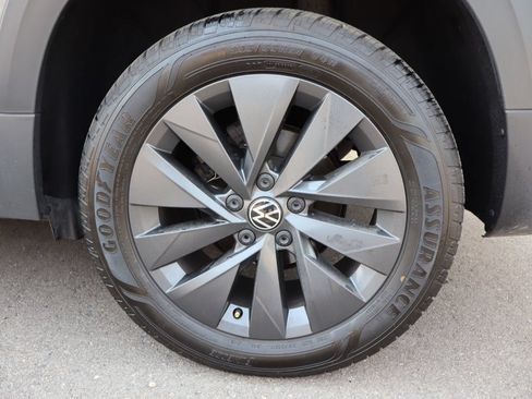 Used 2024 Volkswagen Taos S FWD image 42
