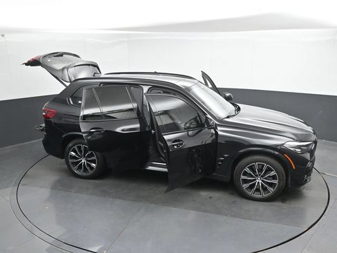Used 2020 BMW X5 M50i AWD/4WD image 52