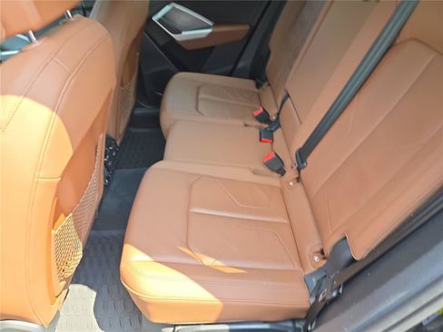 Used 2021 Audi Q3 2.0T Premium w/ Convenience Package AWD/4WD image 15