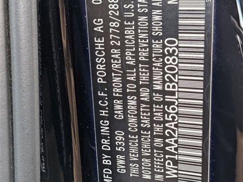 Used 2018 Porsche Macan Sport Edition image 69