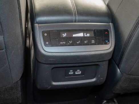 Used 2023 Nissan Pathfinder SV AWD/4WD image 28