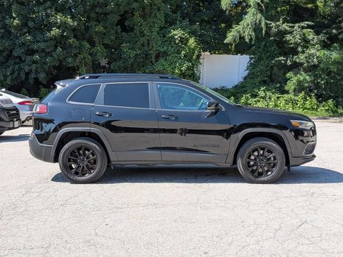 Used 2023 Jeep Cherokee Altitude Lux AWD/4WD image 2