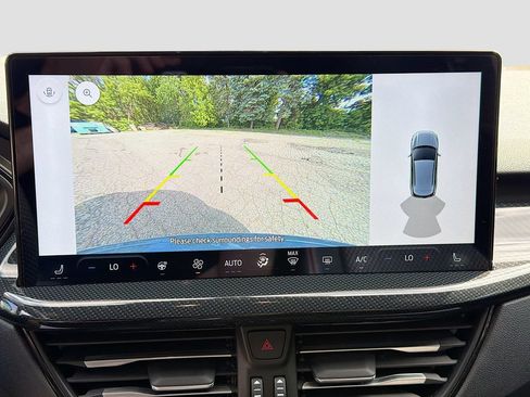 Used 2024 Ford Escape ST-Line w/ Tech Pack #1 AWD/4WD image 16
