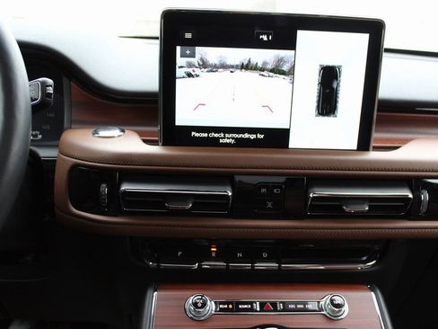 Used 2022 Lincoln Aviator Reserve w/ Equipment Group 201A image 11