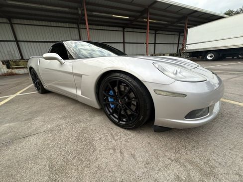 Used 2007 Chevrolet Corvette Convertible w/ Preferred Equipment Group image 7