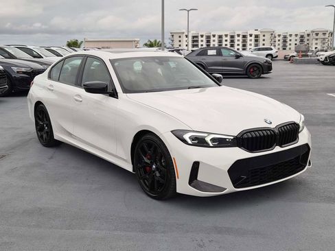 Used 2026 BMW 330i Sedan w/ M Sport Package image 8