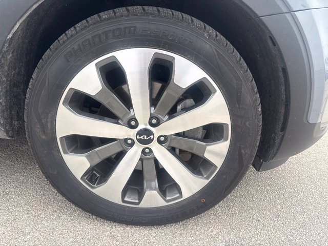 Used 2022 Kia Telluride S AWD/4WD image 3