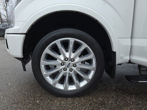 Used 2020 Ford F150 Limited w/ Trailer Tow Package image 38