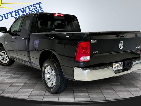 Used 2017 RAM 1500 Classic SLT image 4
