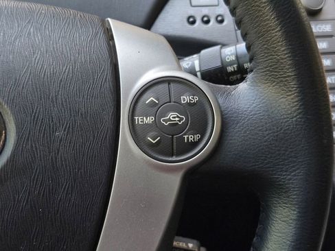 Used 2013 Toyota Prius Four w/ Deluxe Solar Roof Pkg FWD image 24