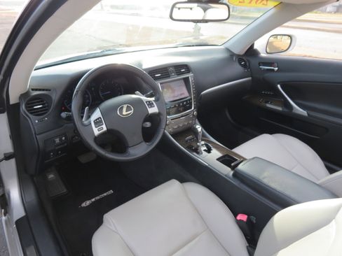 Used 2012 Lexus IS 250C image 38
