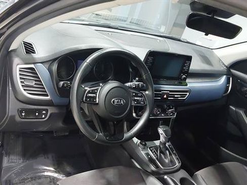 Used 2021 Kia Seltos S AWD/4WD image 19