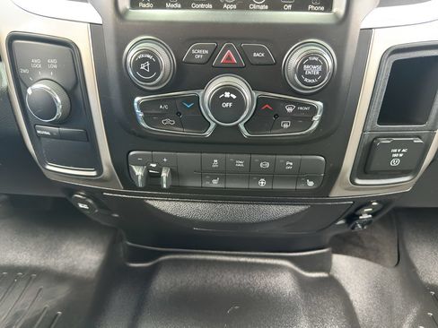 Used 2015 RAM 2500 Big Horn AWD/4WD image 24