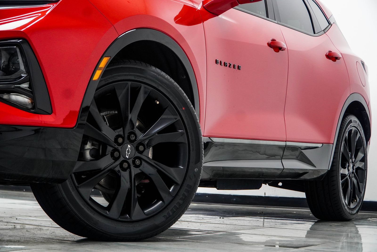 Used 2022 Chevrolet Blazer RS w/ Enhanced Convenience Package FWD image 4