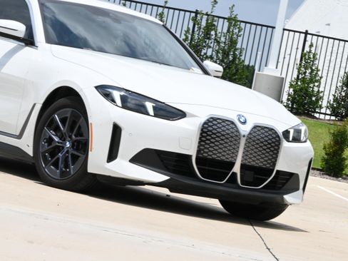 Used 2025 BMW i4 xDrive40i w/ Parking Assistance Package AWD/4WD image 37