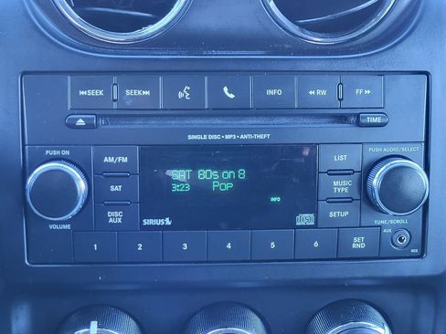 Used 2016 Jeep Compass Sport w/ Power Value Group image 27