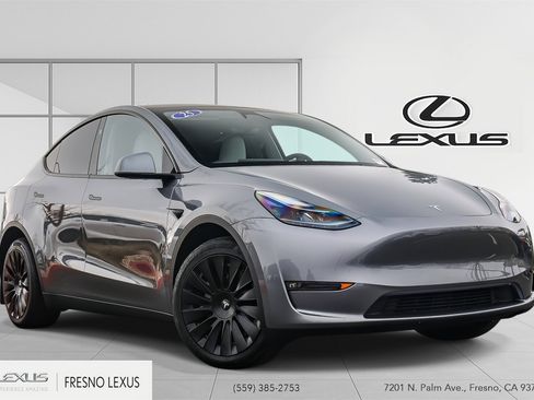 Used 2025 Tesla Model Y Long Range image 1