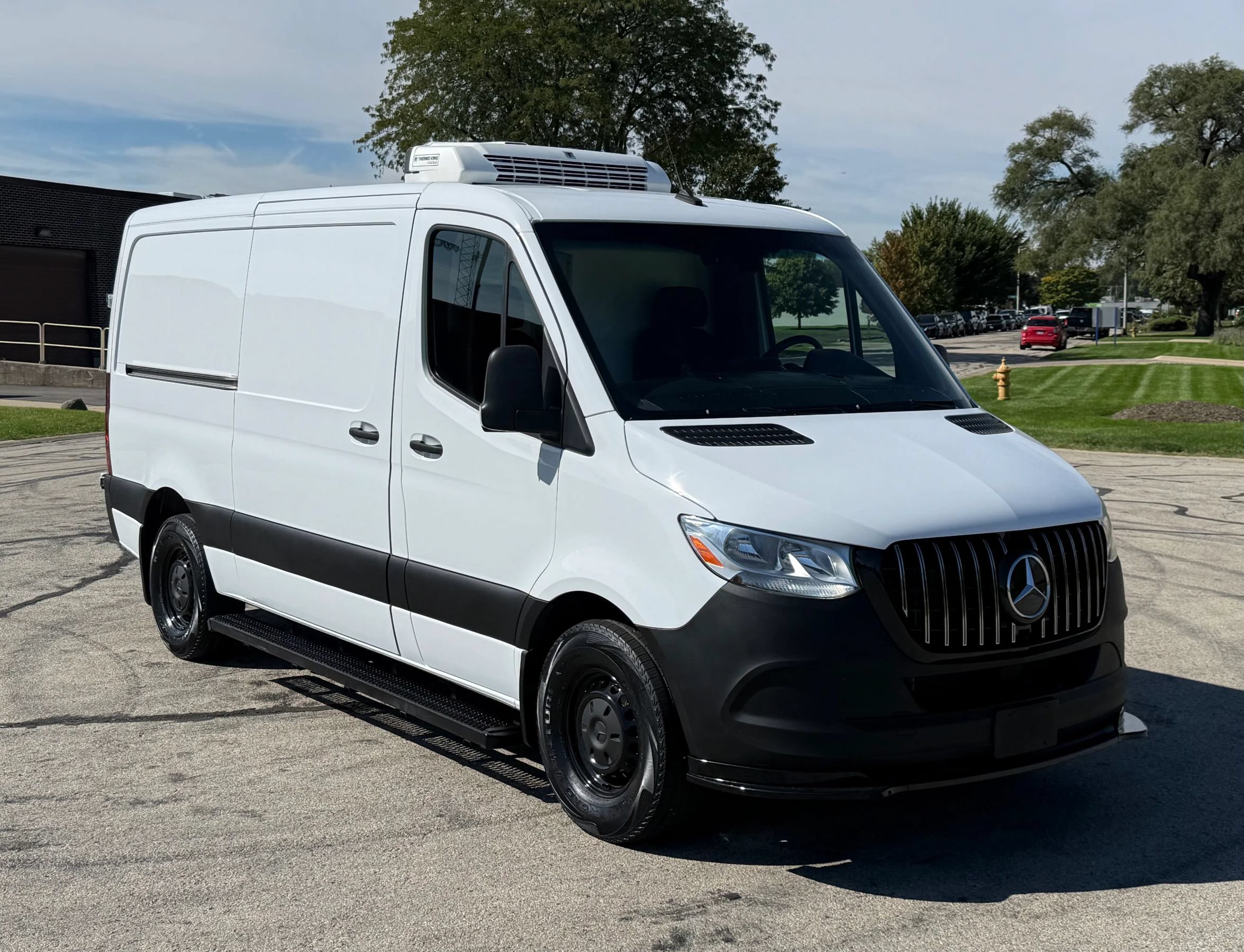 Used 2024 Mercedes-Benz Sprinter 2500 image 1