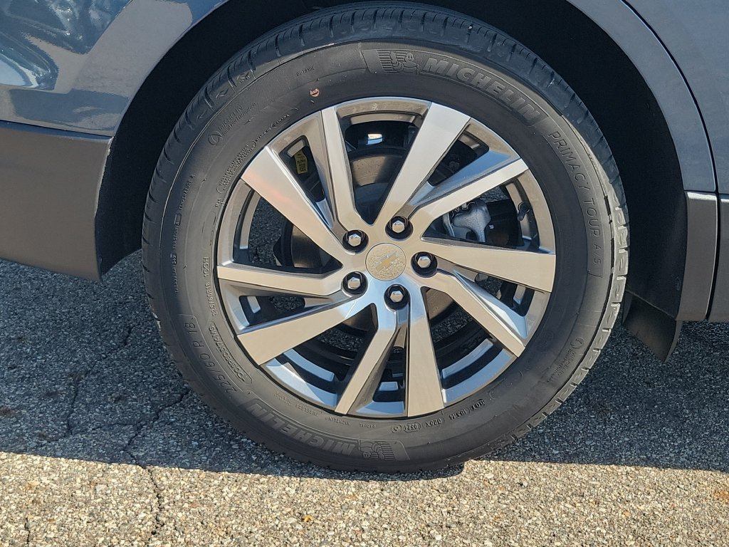 Used 2024 Chevrolet Equinox LT w/ LPO, Floor Liner Package FWD image 34