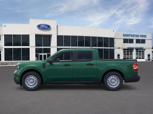 New 2025 Ford Maverick XL image 3