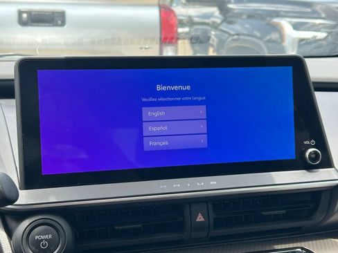 Certified 2024 Toyota Prius XLE FWD image 32
