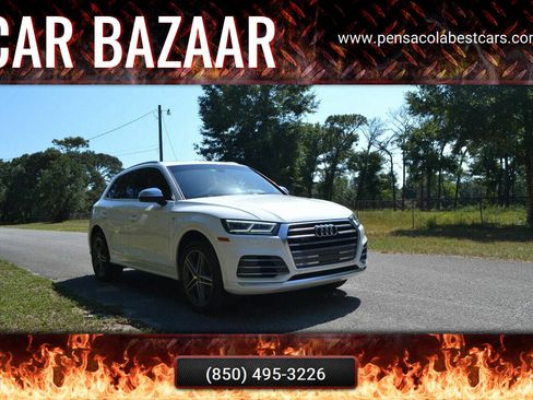 Used 2018 Audi SQ5 Premium Plus w/ Navigation Package image 14