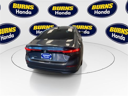 Certified 2025 Honda Accord SE image 3