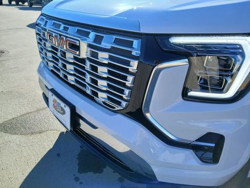 New 2026 GMC Terrain Denali w/ LPO, Floor Liner Package image 33