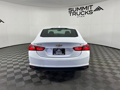 Used 2024 Chevrolet Malibu LT FWD image 11