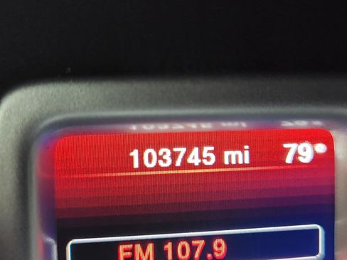 Used 2018 Dodge Journey SE w/ Connectivity Group FWD image 17