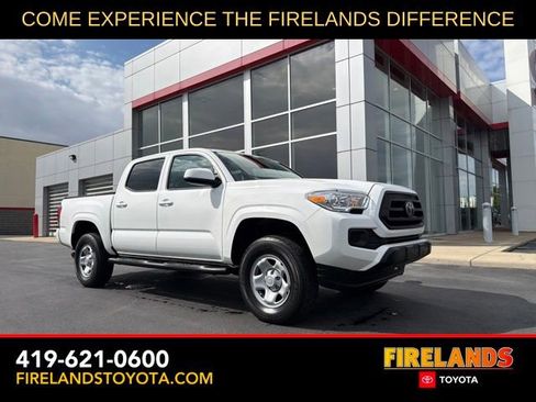 Used 2023 Toyota Tacoma SR AWD/4WD image 1
