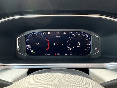 New 2025 Volkswagen Taos SEL AWD/4WD image 23