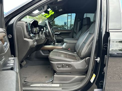 Used 2024 Chevrolet Silverado 1500 High Country w/ Midnight Edition AWD/4WD image 19