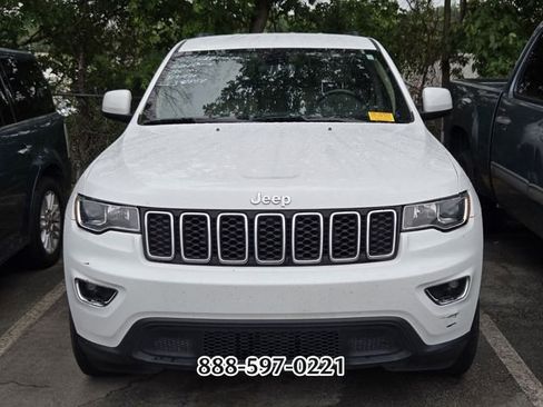 Used 2020 Jeep Grand Cherokee Laredo RWD image 11