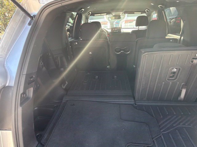 Used 2025 Honda Pilot Sport image 6