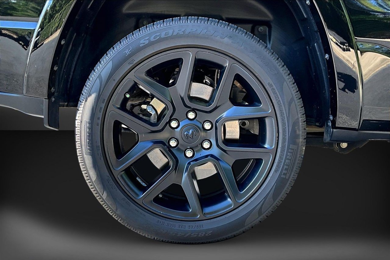 Used 2022 RAM 1500 Laramie AWD/4WD image 35