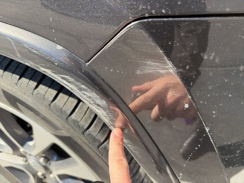 Used 2018 Jeep Grand Cherokee Overland image 15