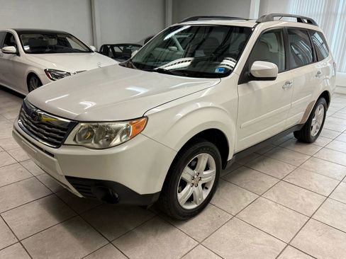 Used 2010 Subaru Forester 2.5X Limited image 3