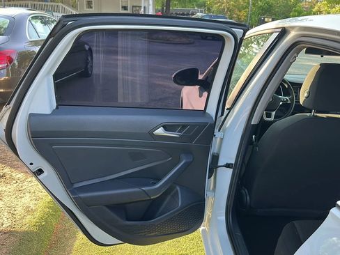 Used 2019 Volkswagen Jetta FWD image 17