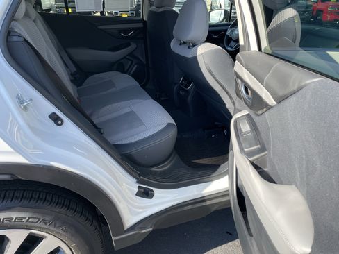 Used 2022 Subaru Outback Premium image 28