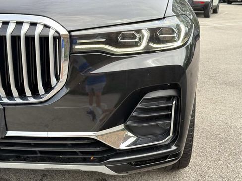 Used 2022 BMW X7 xDrive40i AWD/4WD image 9