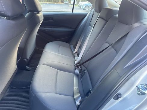 Used 2022 Toyota Corolla LE image 10
