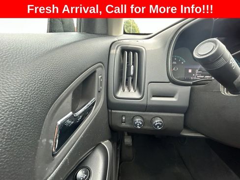 Used 2022 Chevrolet Colorado LT w/ Redline Special Edition AWD/4WD image 13