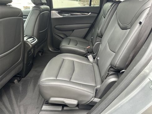 Certified 2025 Cadillac XT6 Premium Luxury image 22