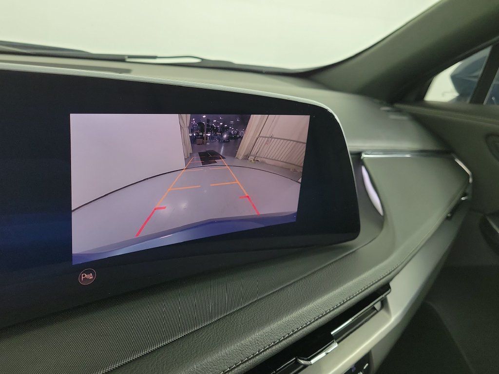 Certified 2024 Cadillac XT4 Luxury w/ Cold Weather Package FWD image 30