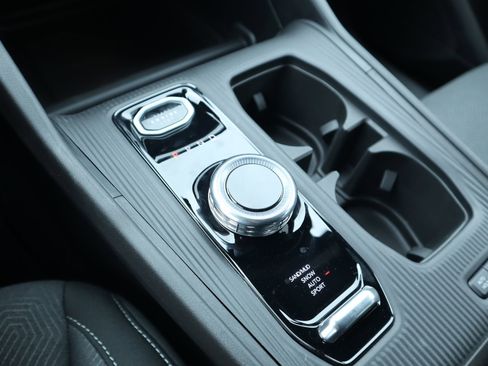 New 2026 Jeep Cherokee Laredo AWD/4WD image 8