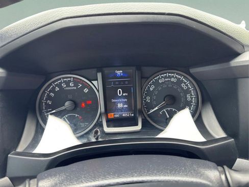Used 2023 Toyota Tacoma TRD Sport AWD/4WD image 13