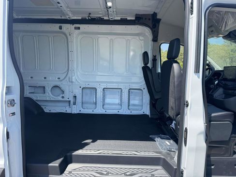 New 2026 Ford Transit 350 148 Medium Roof RWD image 11