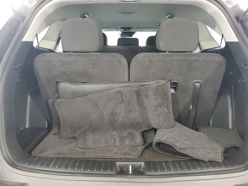 Used 2022 Kia Sorento LX image 8